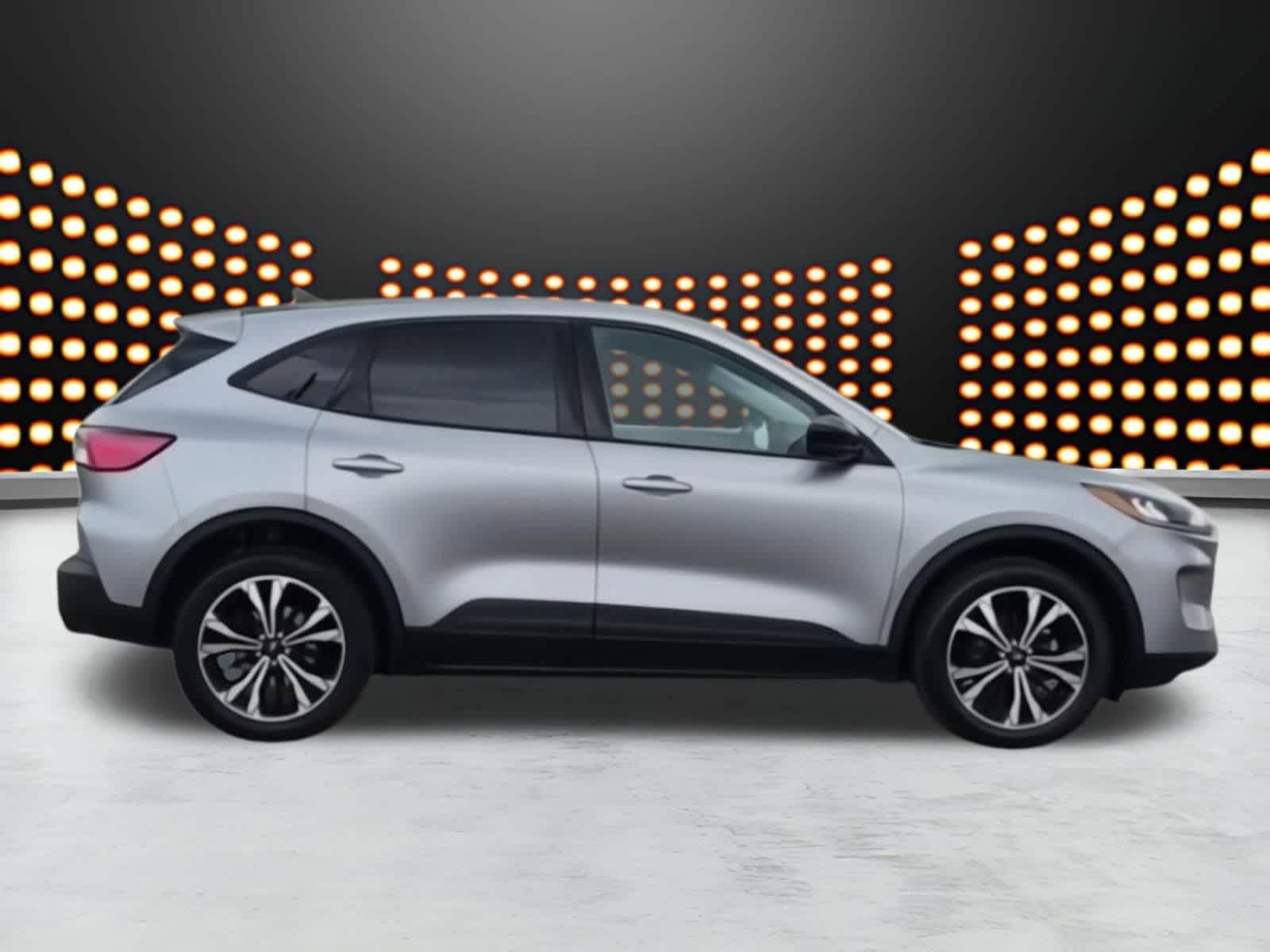 Thumbnail: 2021 Ford Escape - 8