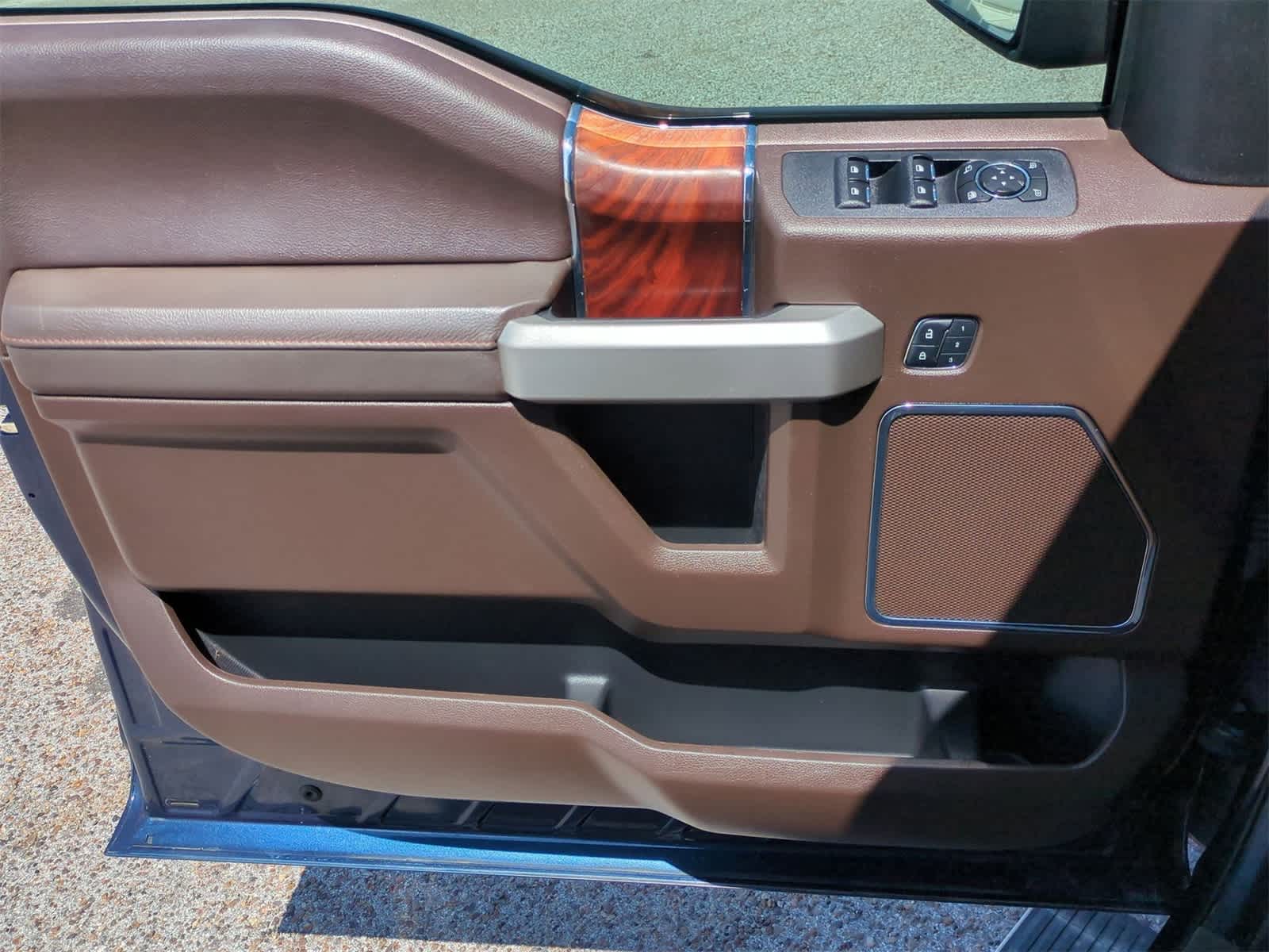 Thumbnail: 2016 Ford F-150 - 23