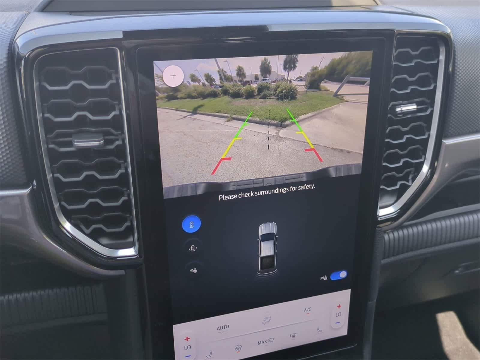 Thumbnail: 2025 Ford Ranger - 15