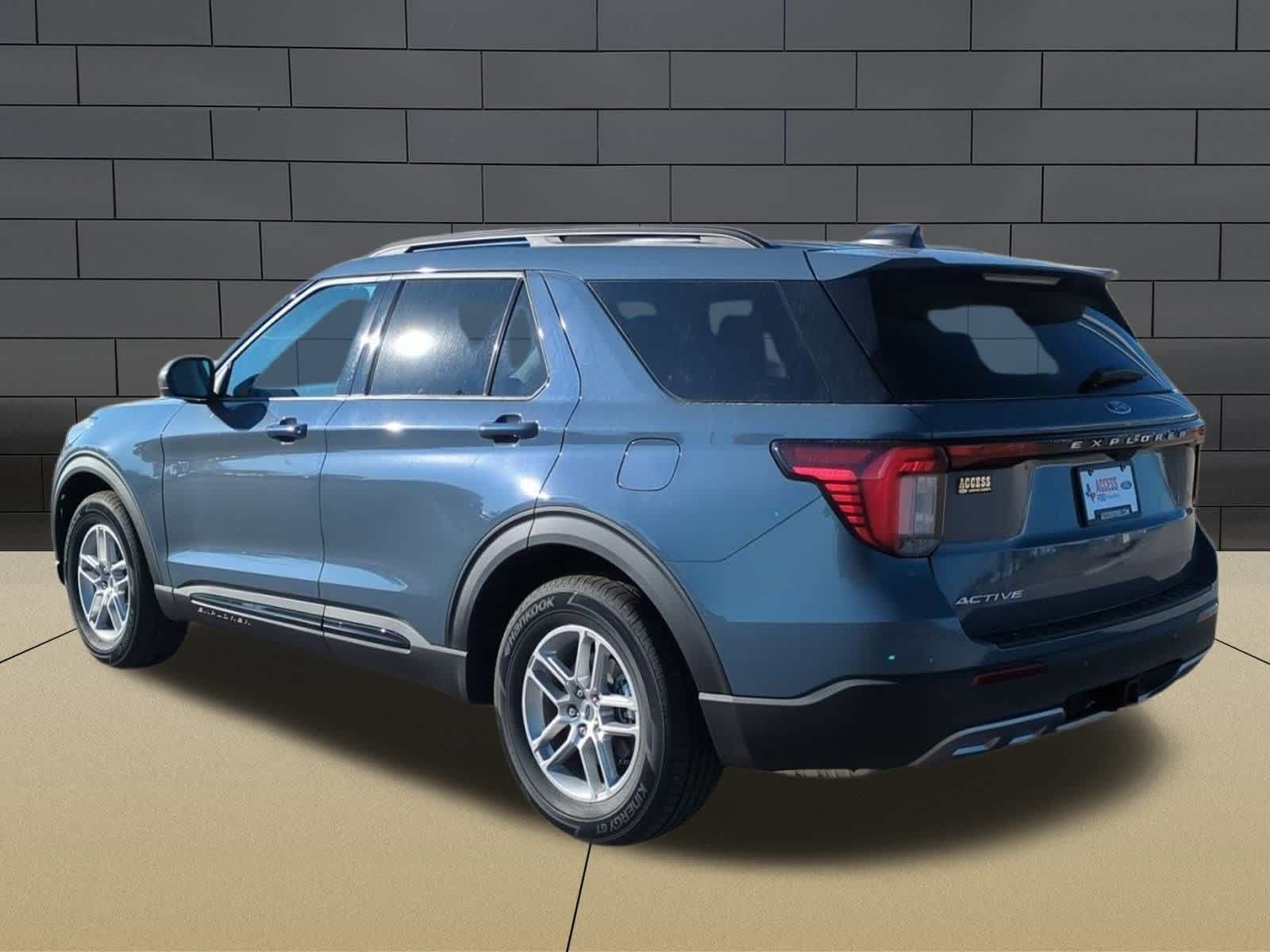 Thumbnail: 2026 Ford Explorer - 6