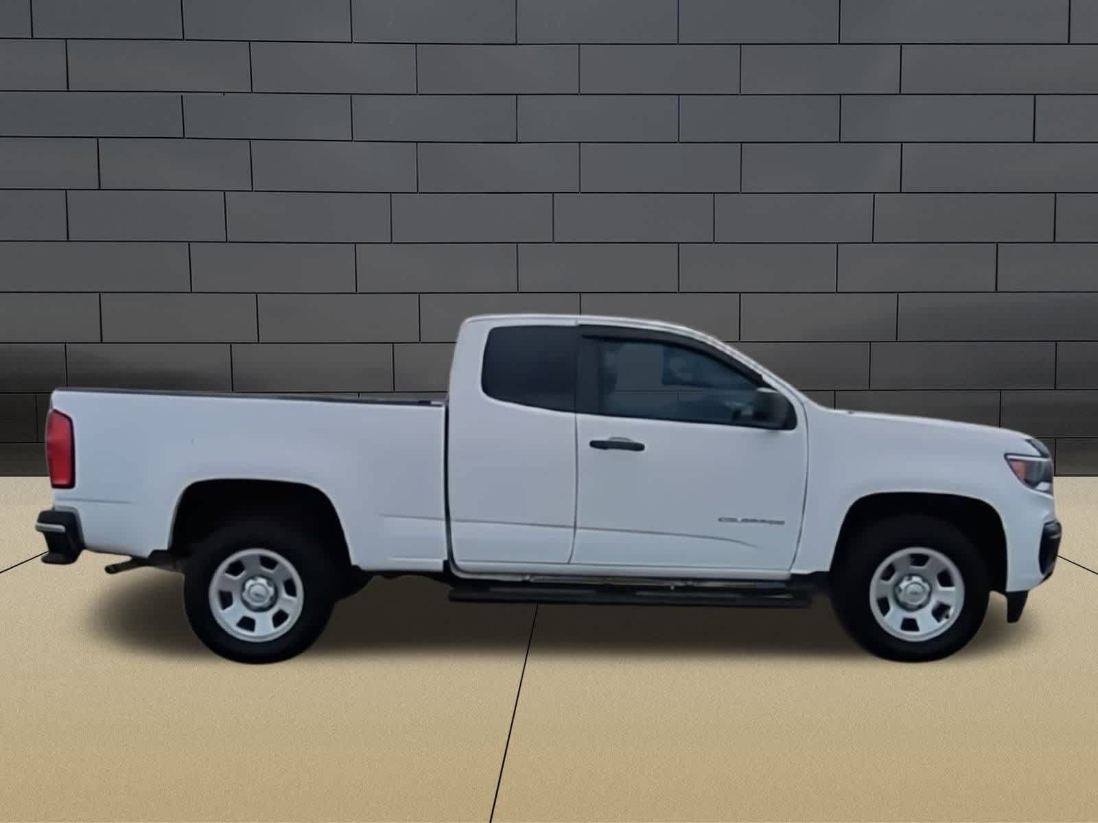 Thumbnail: 2022 Chevrolet Colorado - 9