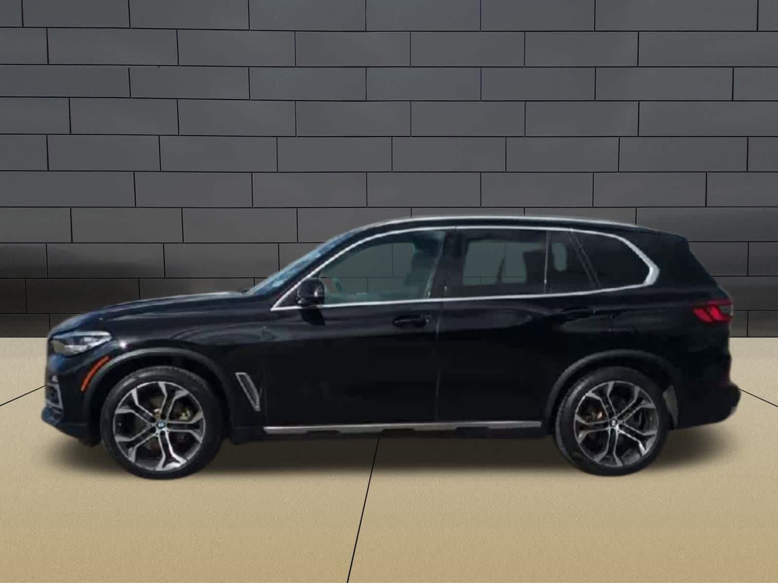 Thumbnail: 2021 BMW X5 - 5
