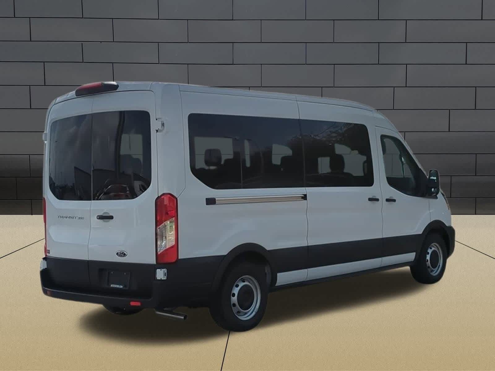 Thumbnail: 2025 Ford Econoline - 8