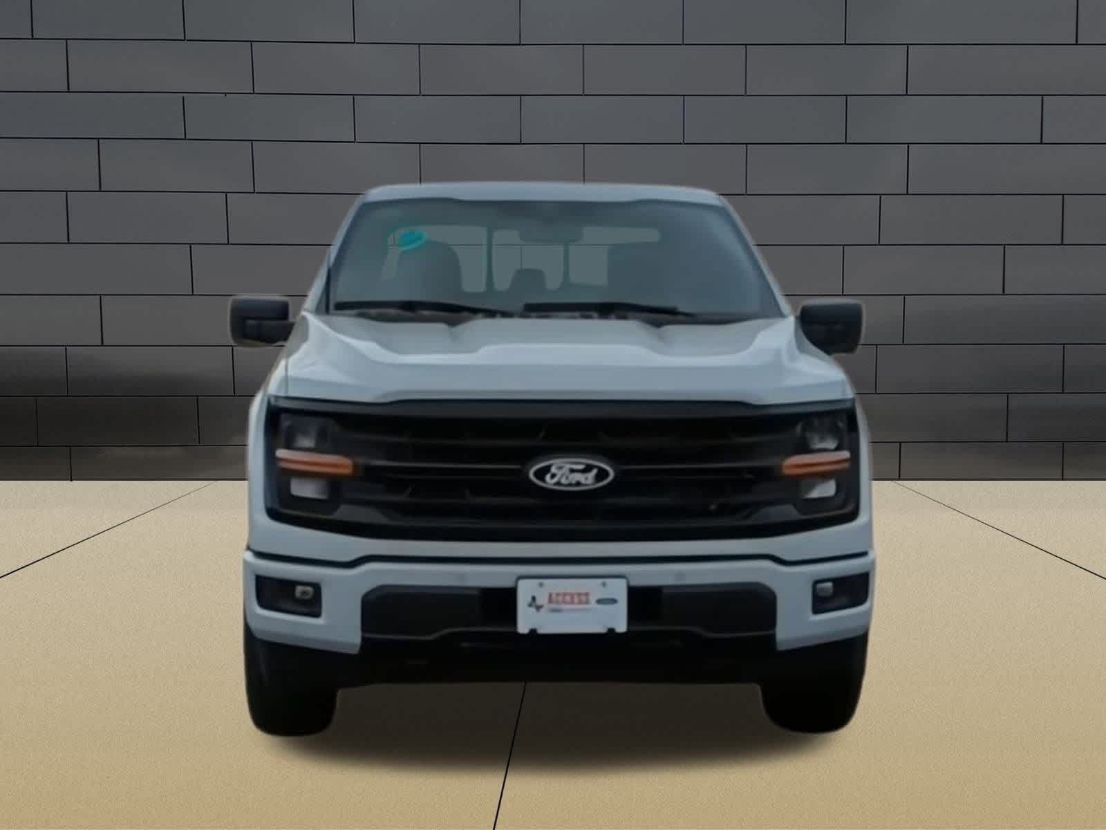 2025 Ford F-150 XLT photo 3