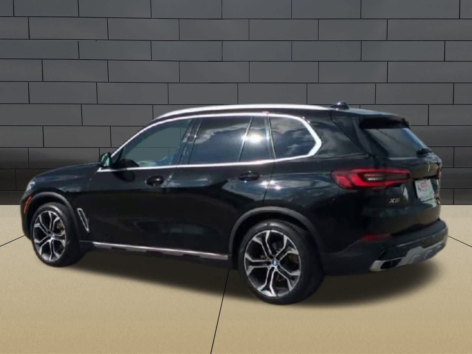 Thumbnail: 2021 BMW X5 - 6