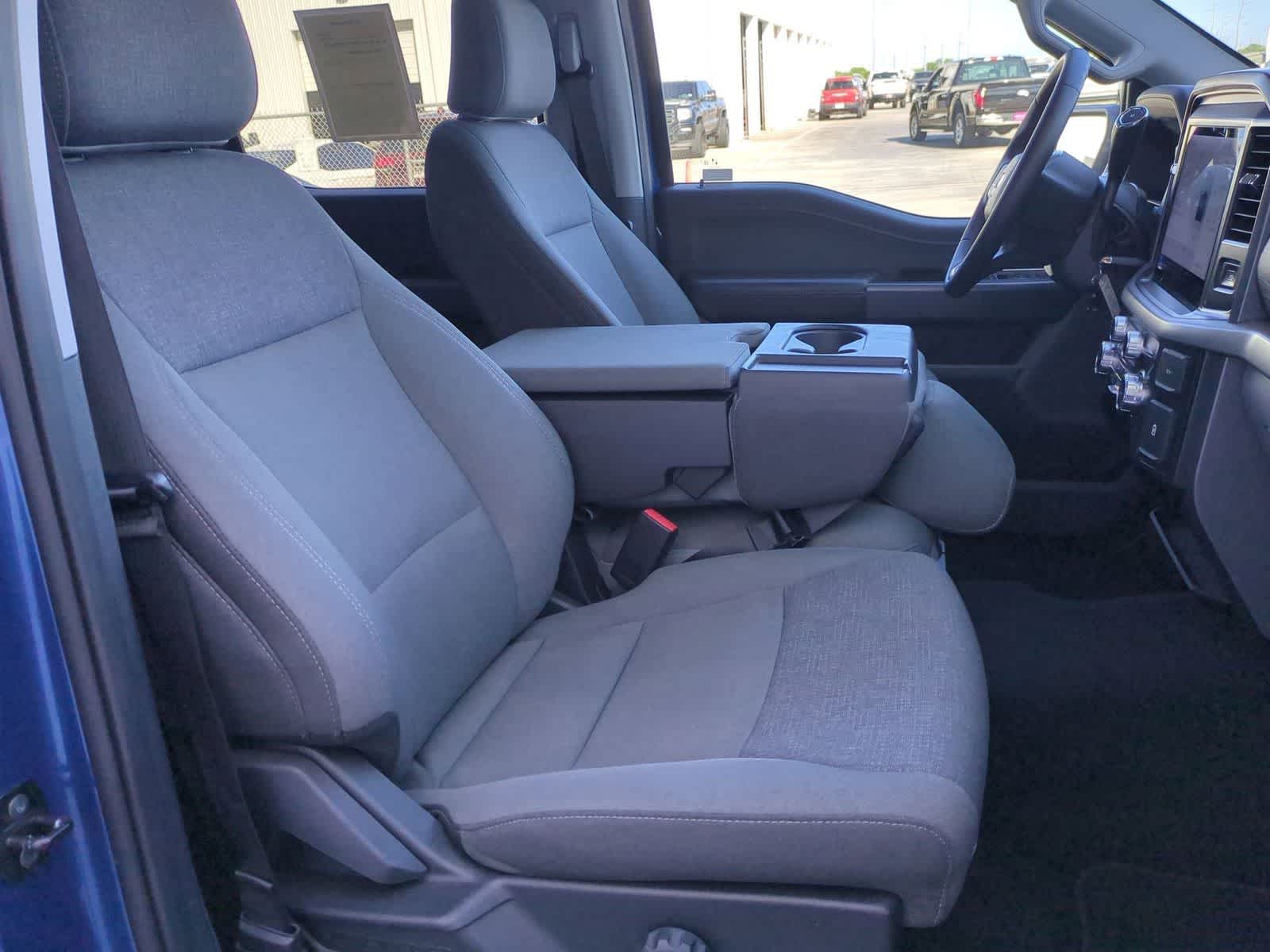 Thumbnail: 2025 Ford F-150 - 25