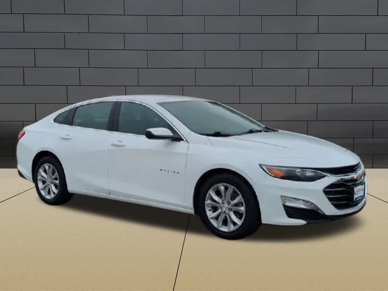 Thumbnail: 2023 Chevrolet Malibu - 2