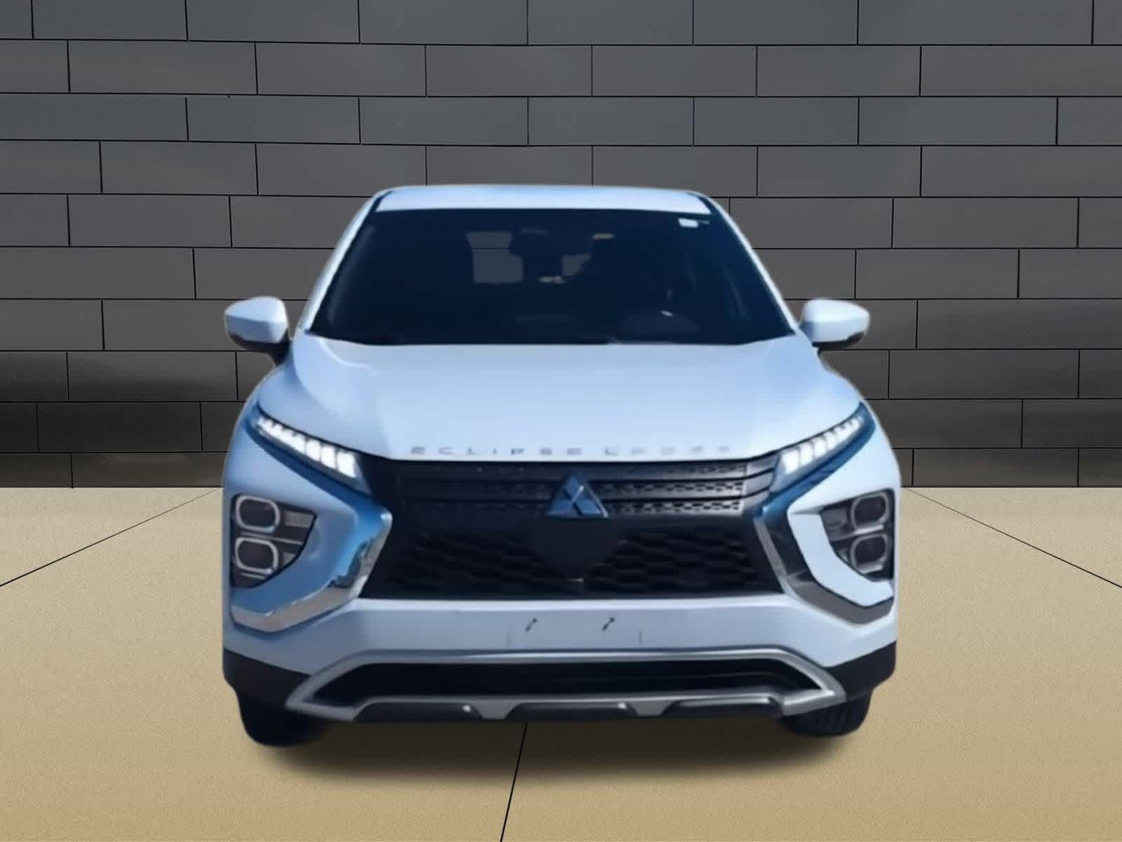 Thumbnail: 2022 Mitsubishi Eclipse Cross - 3