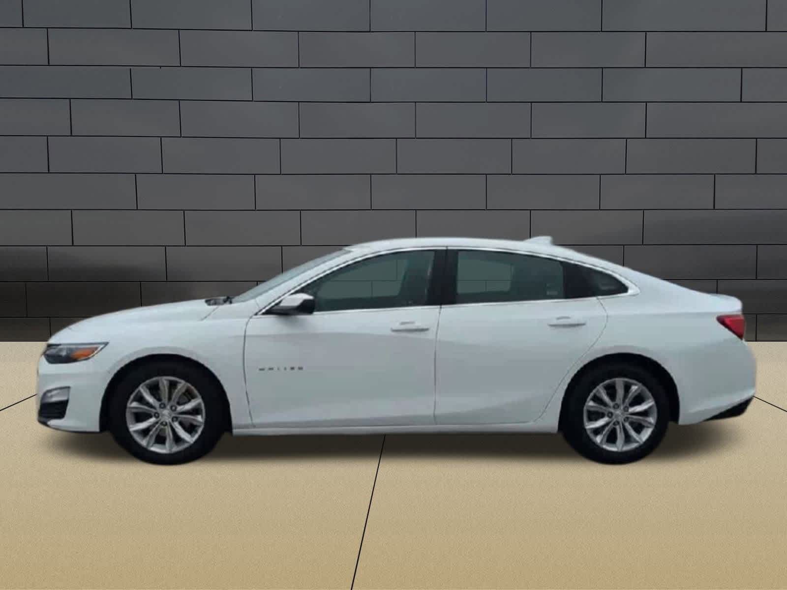 Thumbnail: 2023 Chevrolet Malibu - 5