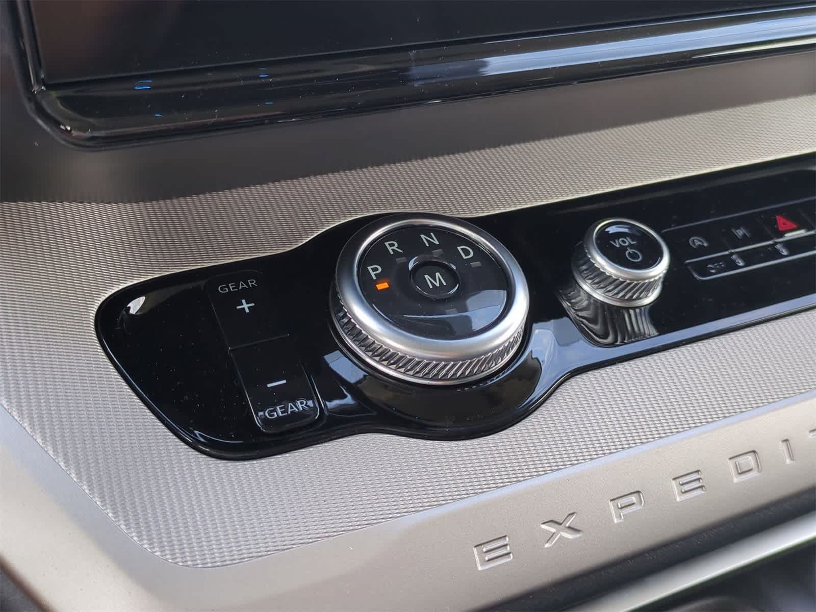 Thumbnail: 2025 Ford Expedition - 16