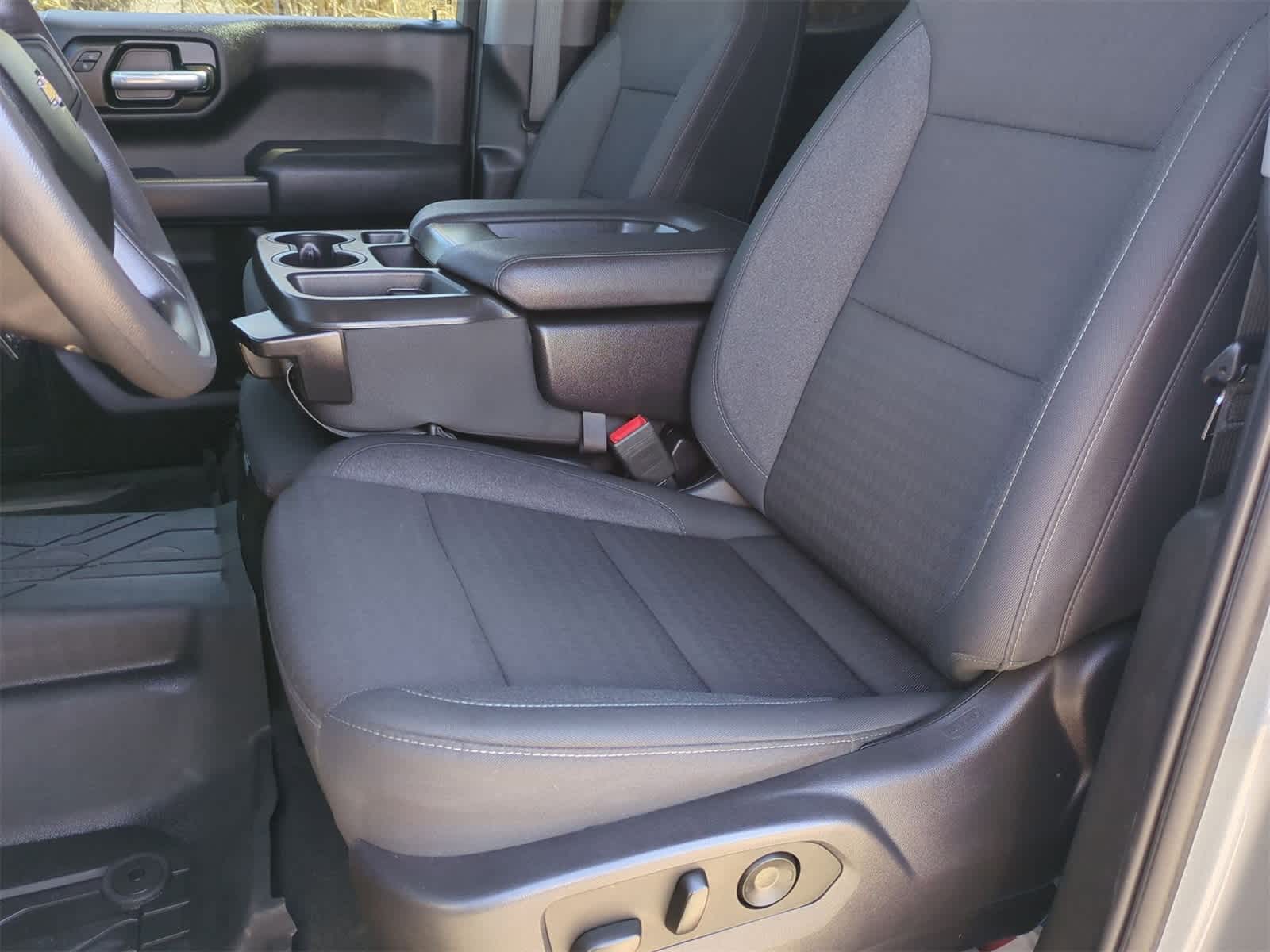 Thumbnail: 2023 Chevrolet Silverado 1500 - 18