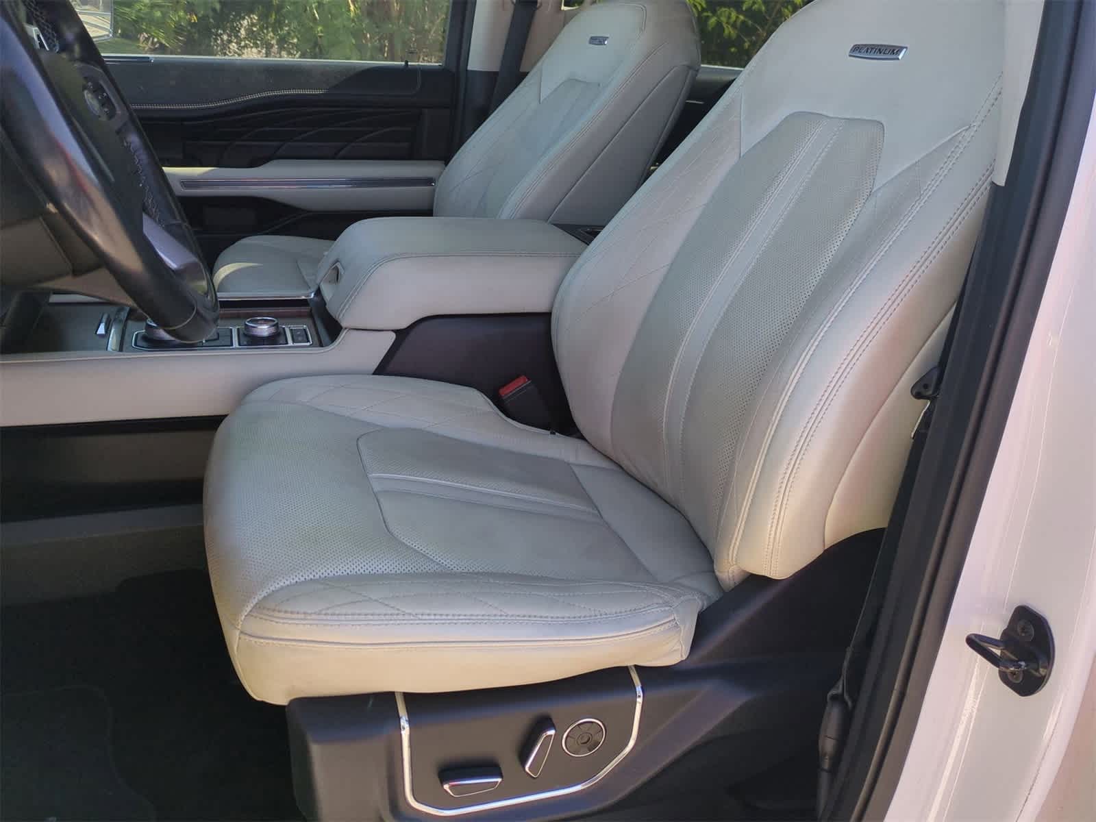 Thumbnail: 2019 Ford Expedition MAX - 20