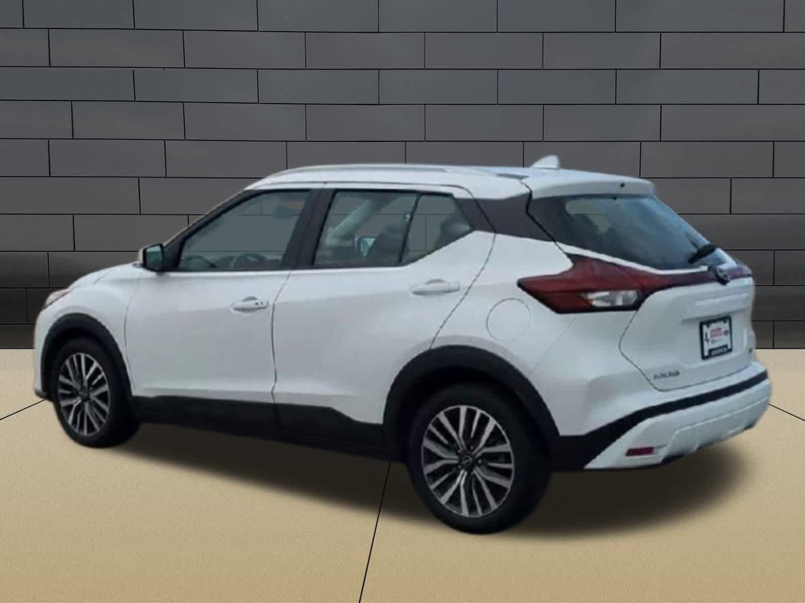Thumbnail: 2023 Nissan Kicks - 6