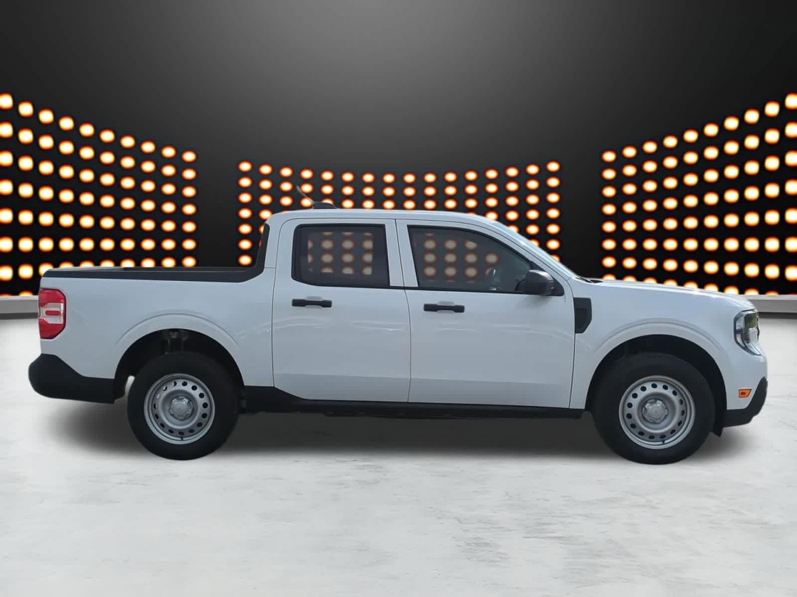 Thumbnail: 2025 Ford Maverick - 9