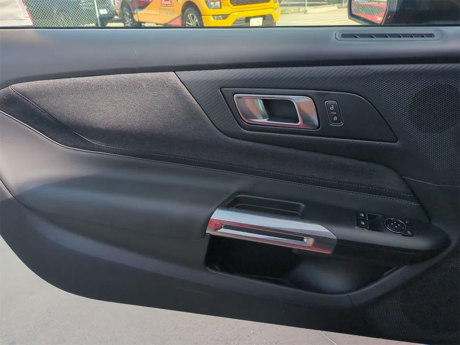 Thumbnail: 2025 Ford Mustang - 20