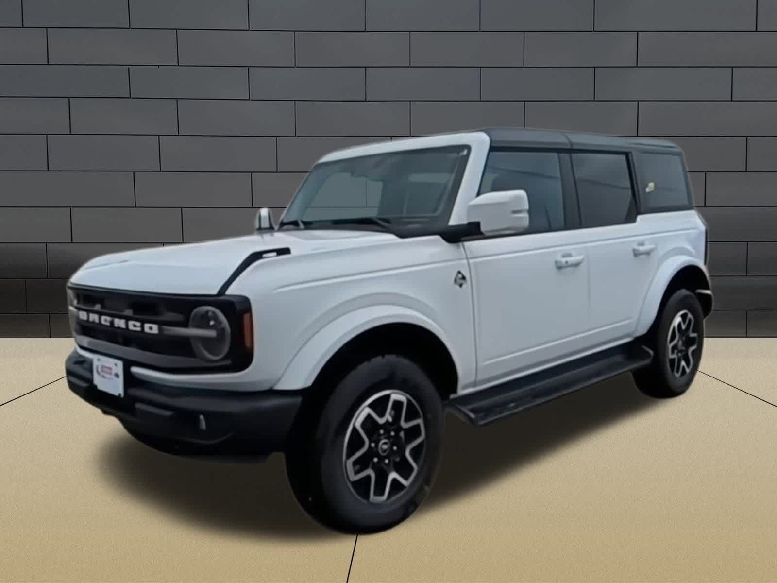 2025 Ford Bronco Outer Banks photo 4