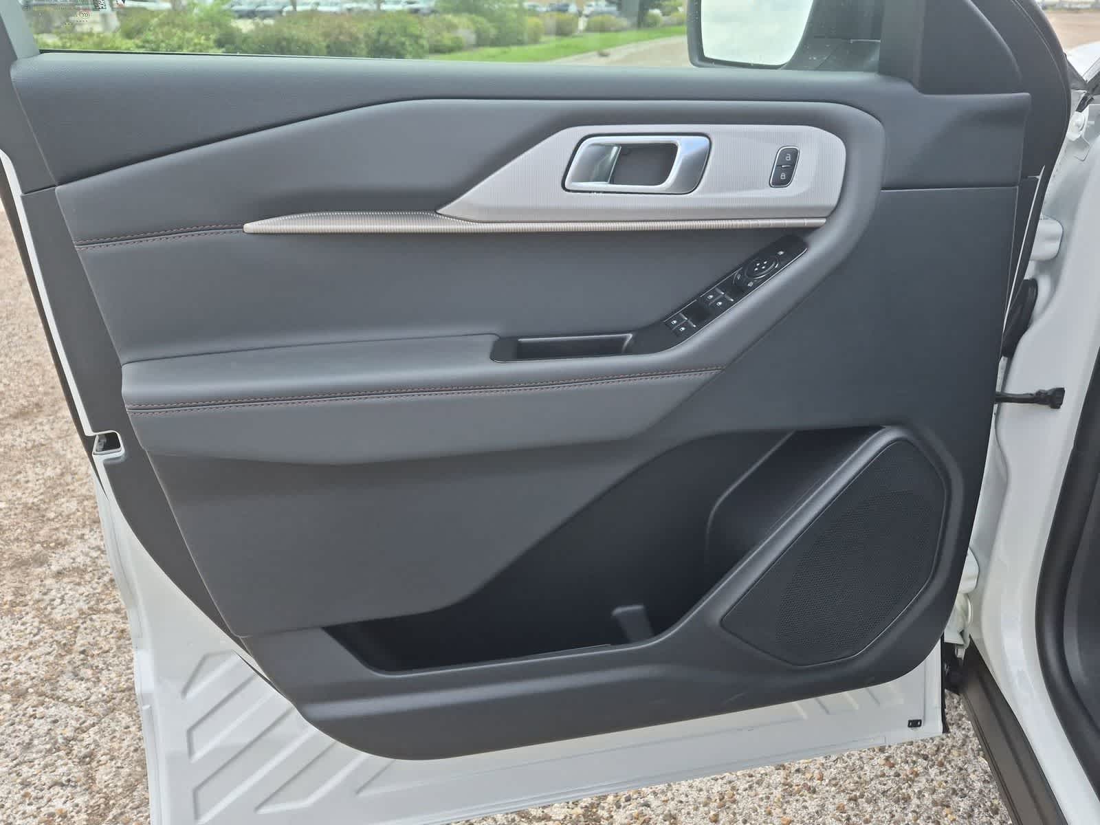 Thumbnail: 2026 Ford Explorer - 22
