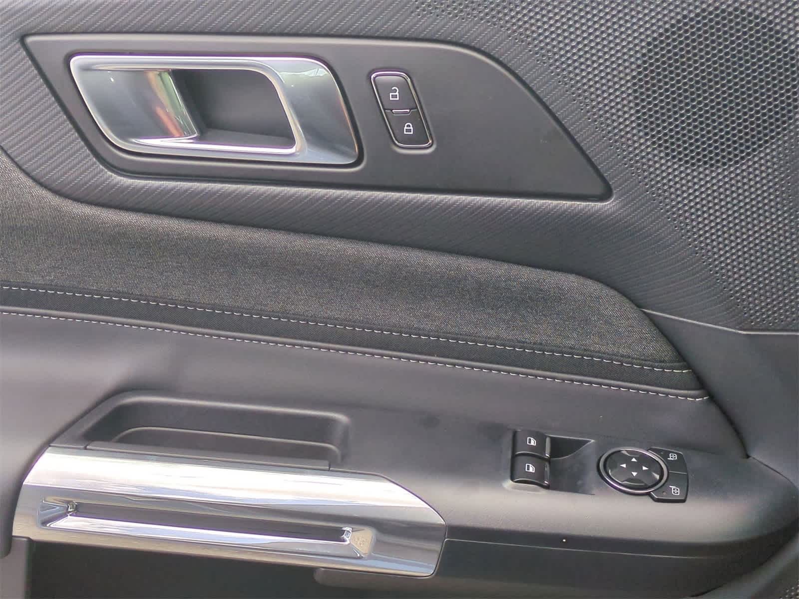 Thumbnail: 2025 Ford Mustang - 21