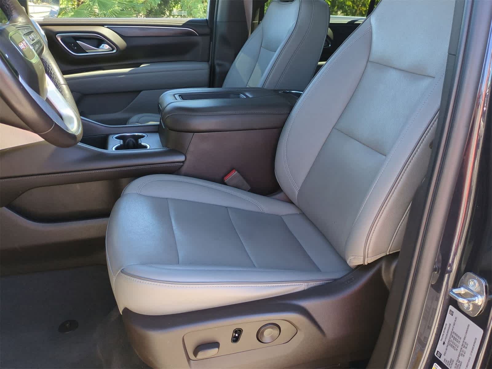 Thumbnail: 2023 GMC Yukon - 19