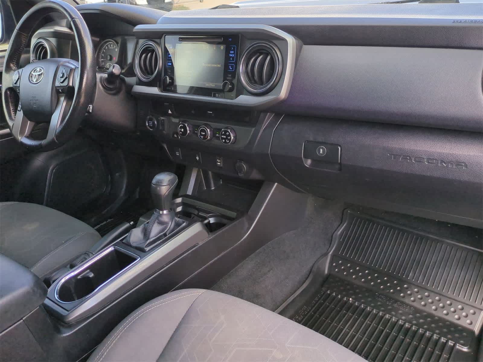 Thumbnail: 2016 Toyota Tacoma - 27