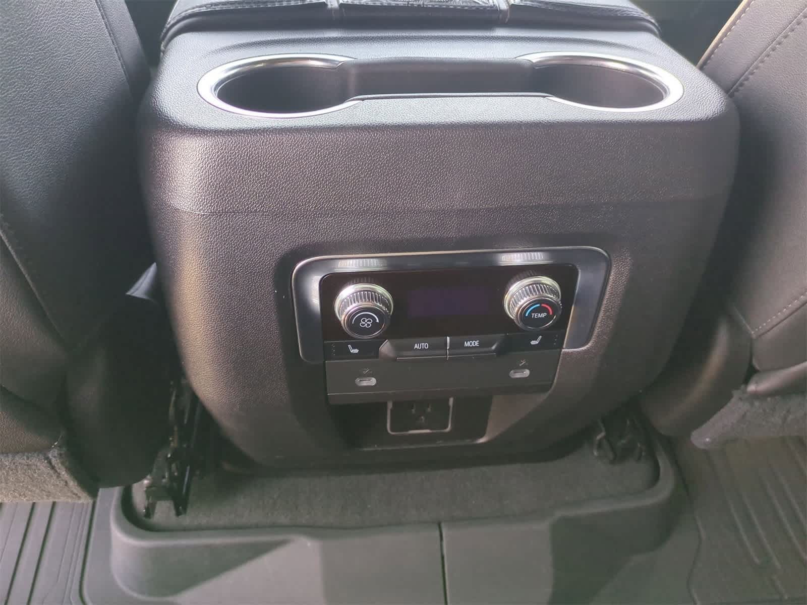 Thumbnail: 2021 GMC Yukon - 21