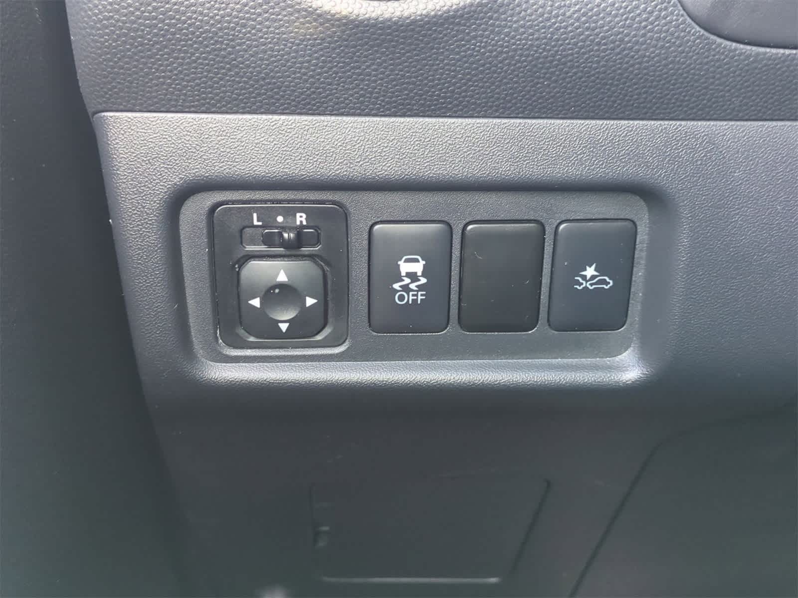 Thumbnail: 2021 Mitsubishi Mirage - 16