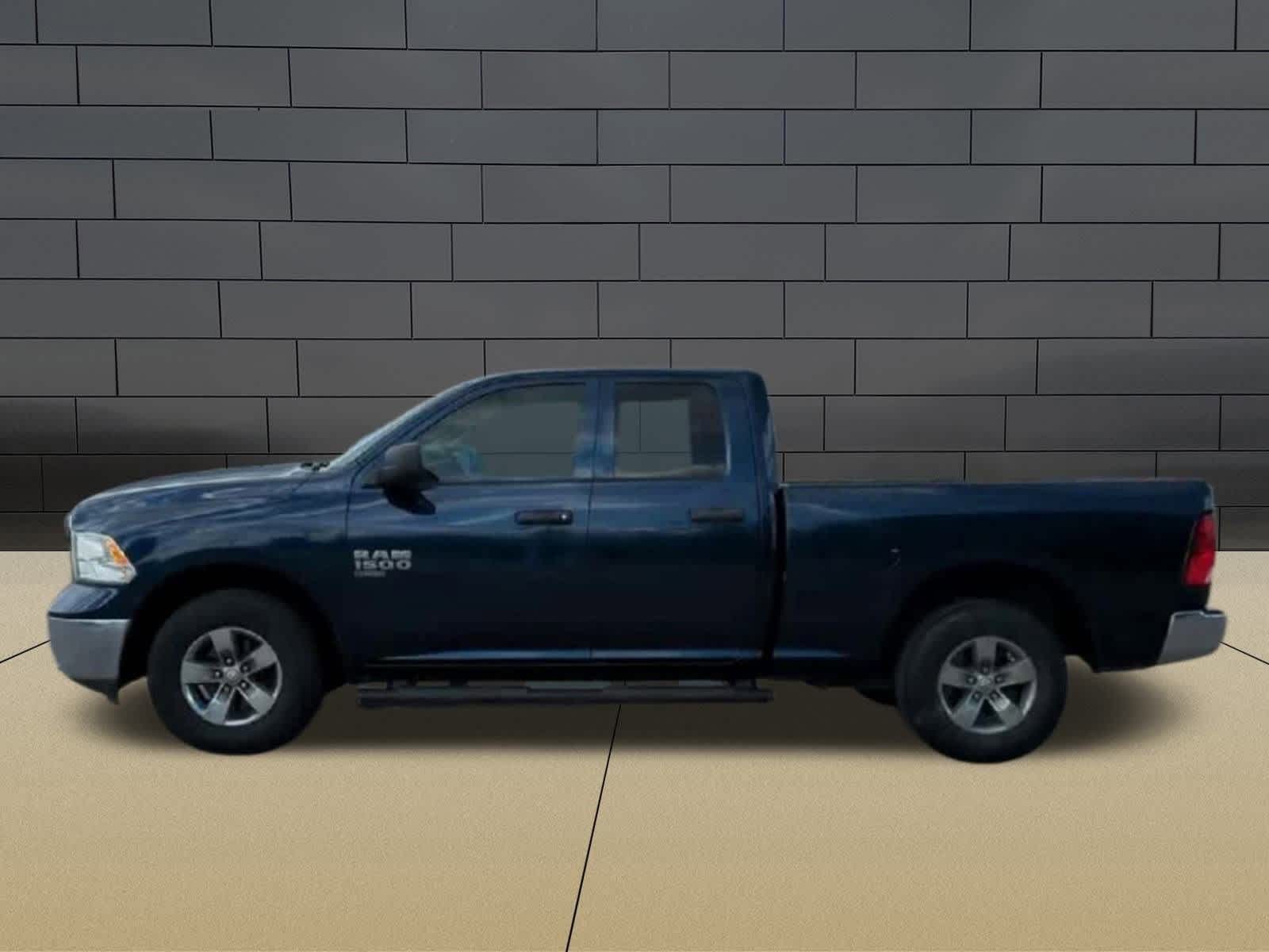 Thumbnail: 2020 RAM 1500 Classic - 5