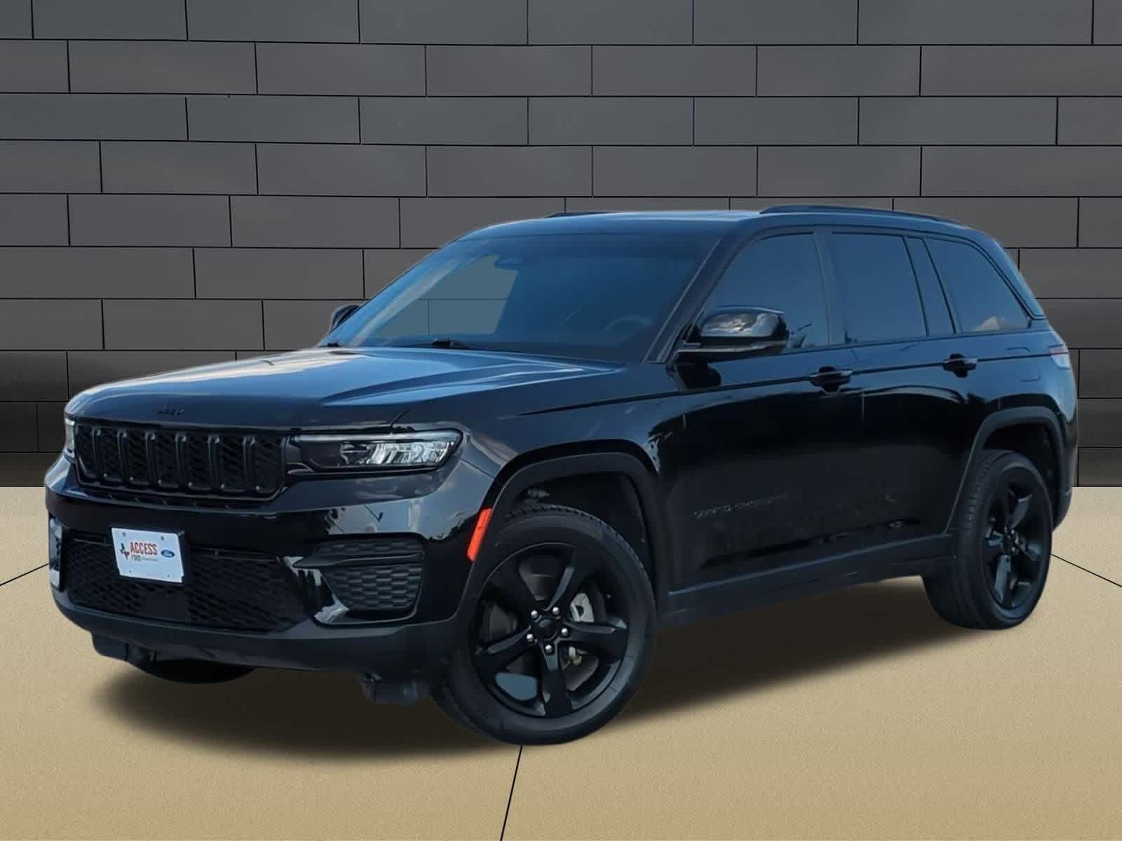 Thumbnail: 2023 Jeep Grand Cherokee - 1