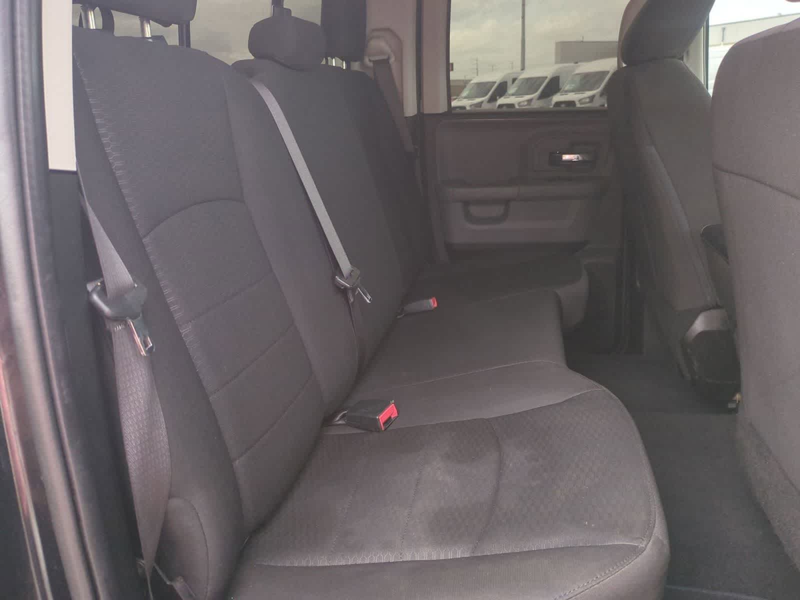 Thumbnail: 2020 RAM 1500 Classic - 24