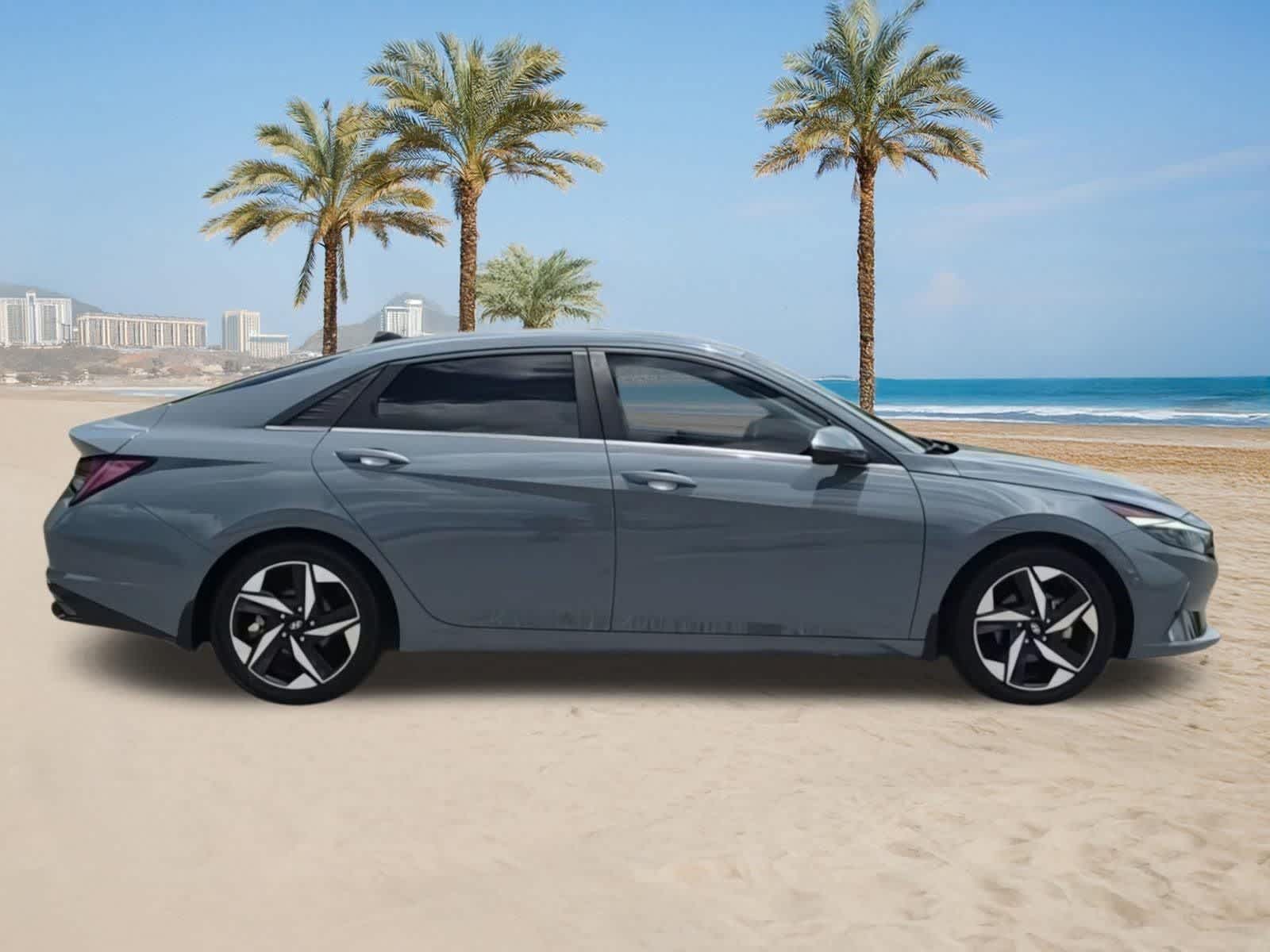 Thumbnail: 2022 Hyundai Elantra - 9