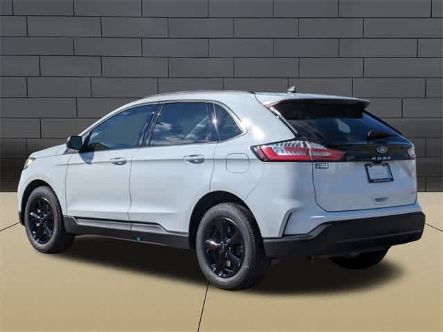 2024 Ford Edge SE photo 4