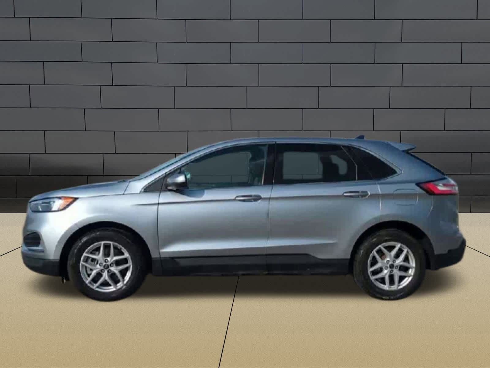 Thumbnail: 2023 Ford Edge - 5