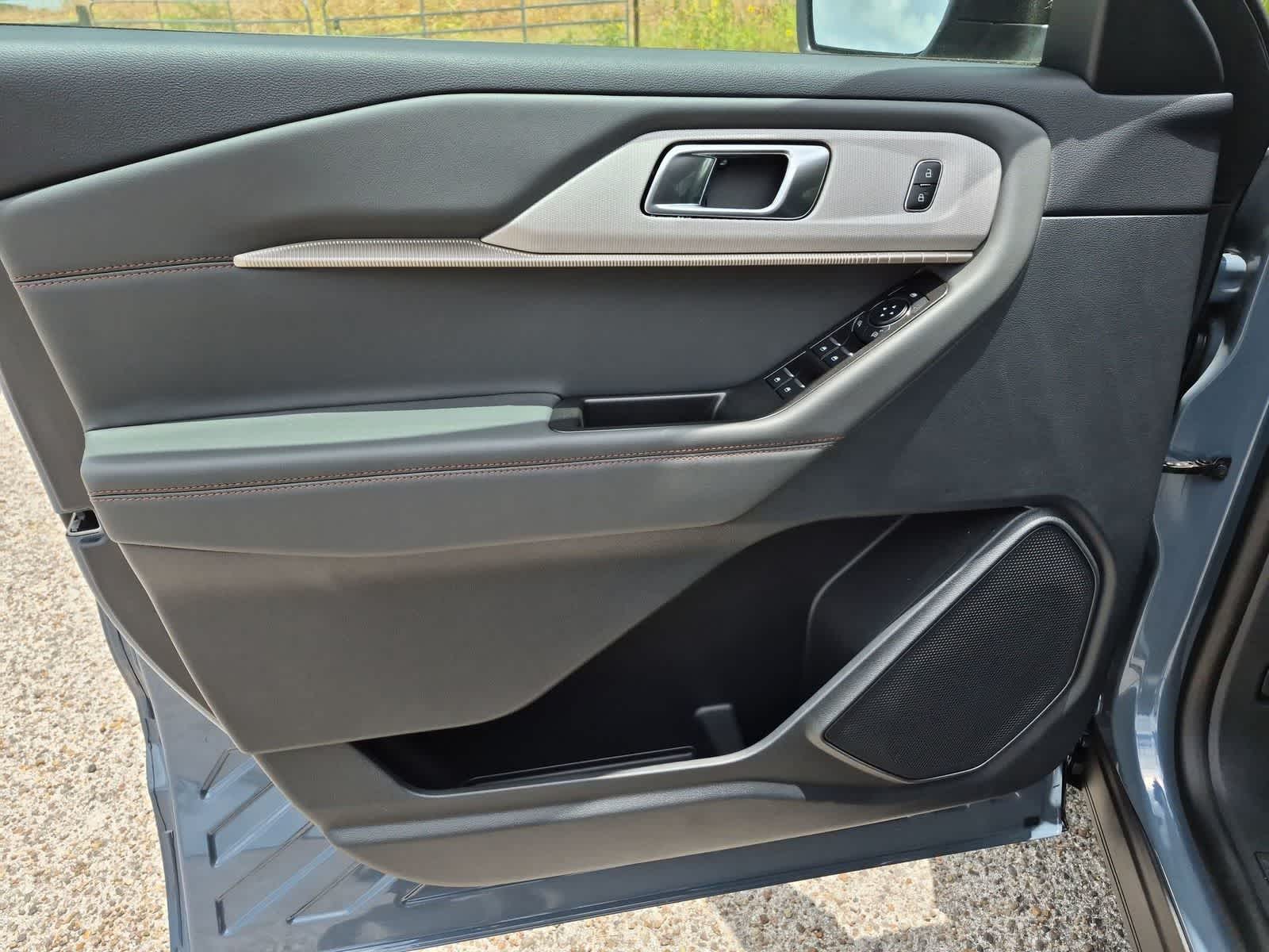 Thumbnail: 2026 Ford Explorer - 22
