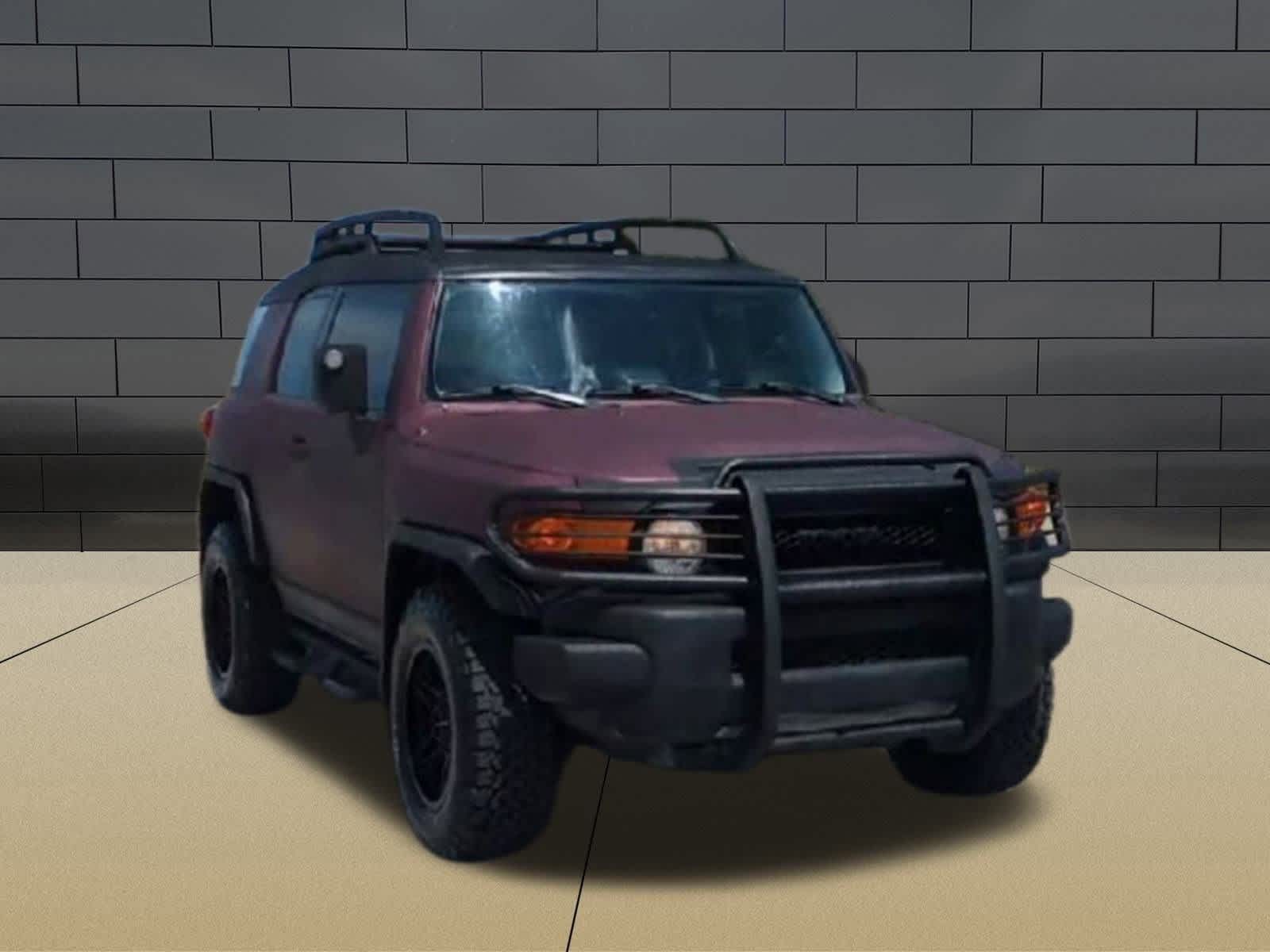 Thumbnail: 2013 Toyota FJ Cruiser - 4