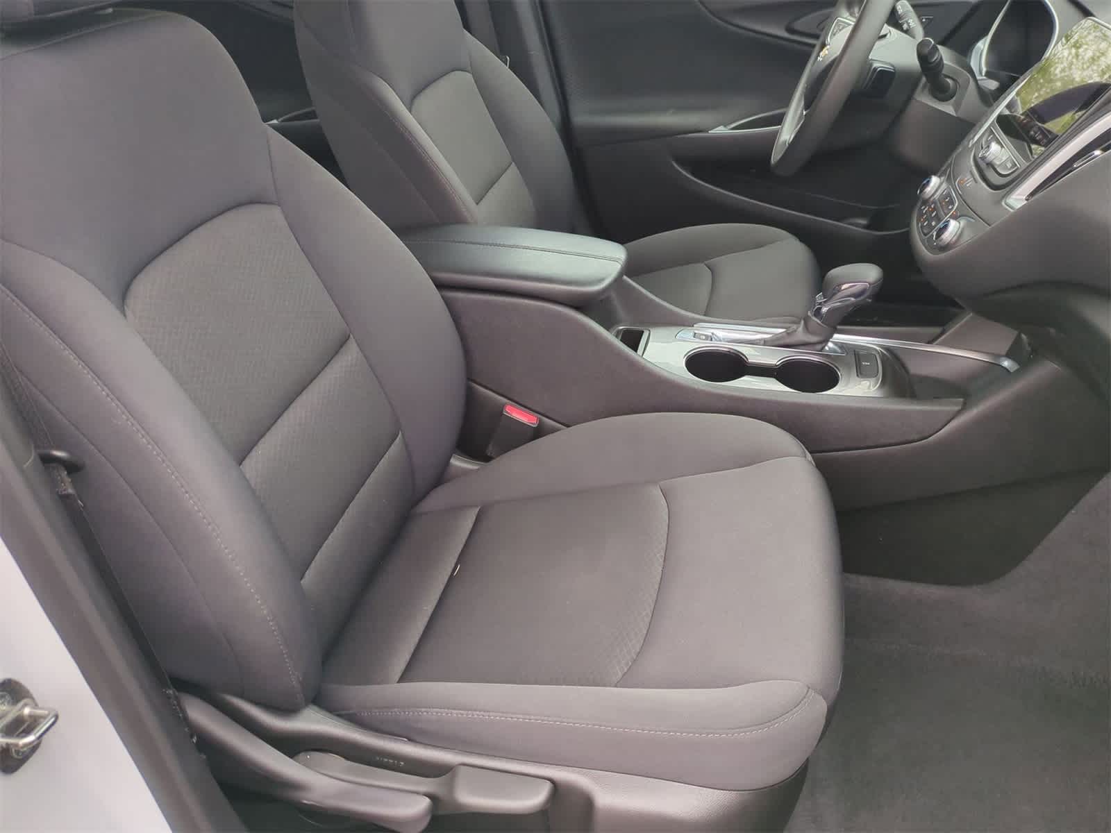 Thumbnail: 2023 Chevrolet Malibu - 26