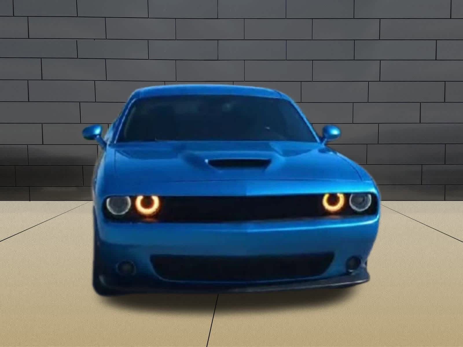 Thumbnail: 2019 Dodge Challenger - 3