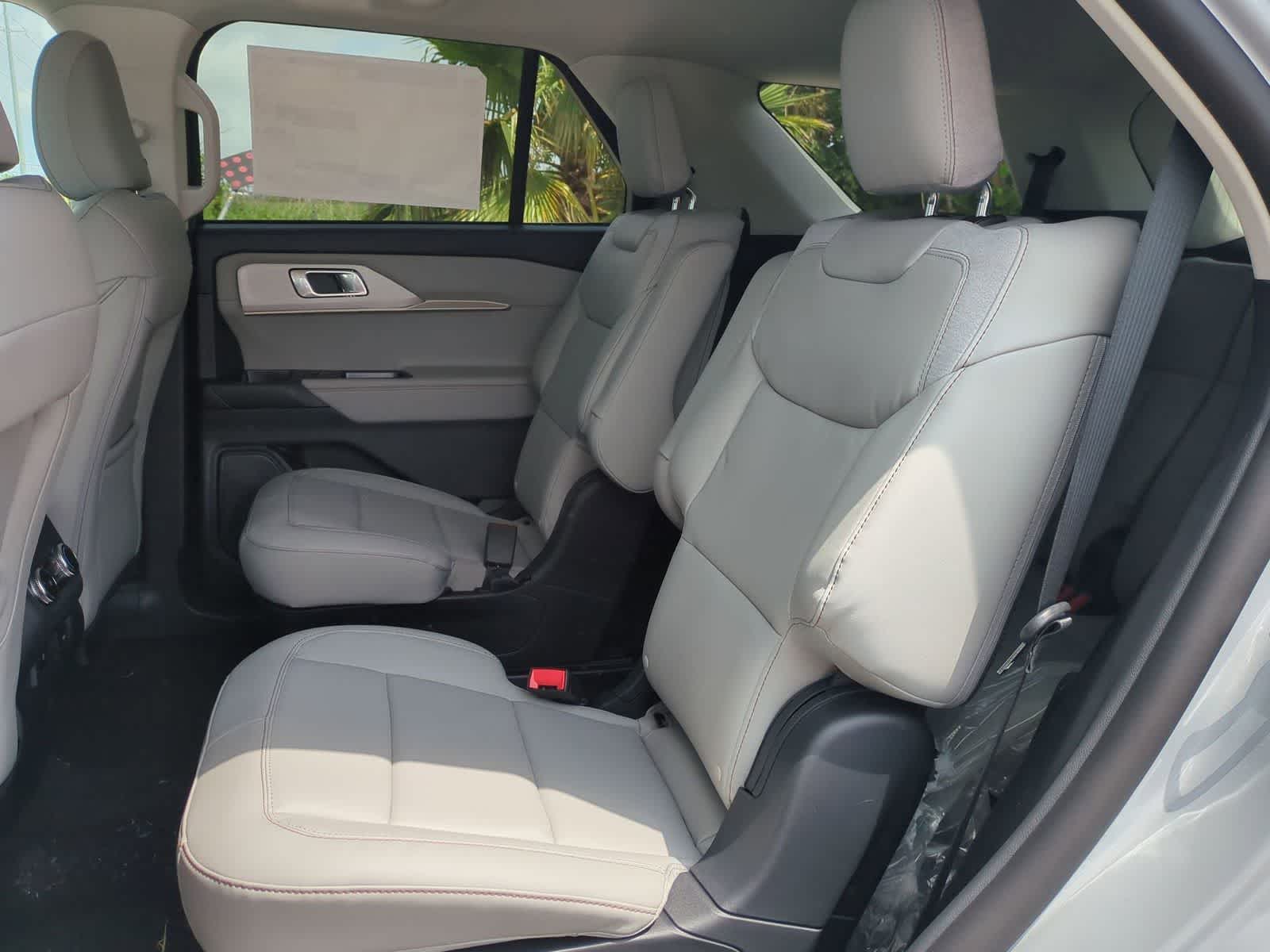 Thumbnail: 2026 Ford Explorer - 24