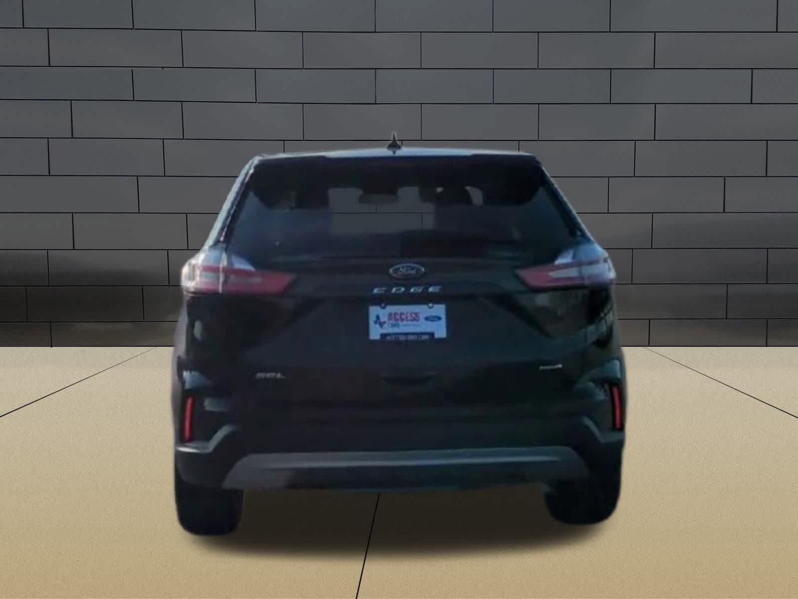 Thumbnail: 2022 Ford Edge - 7