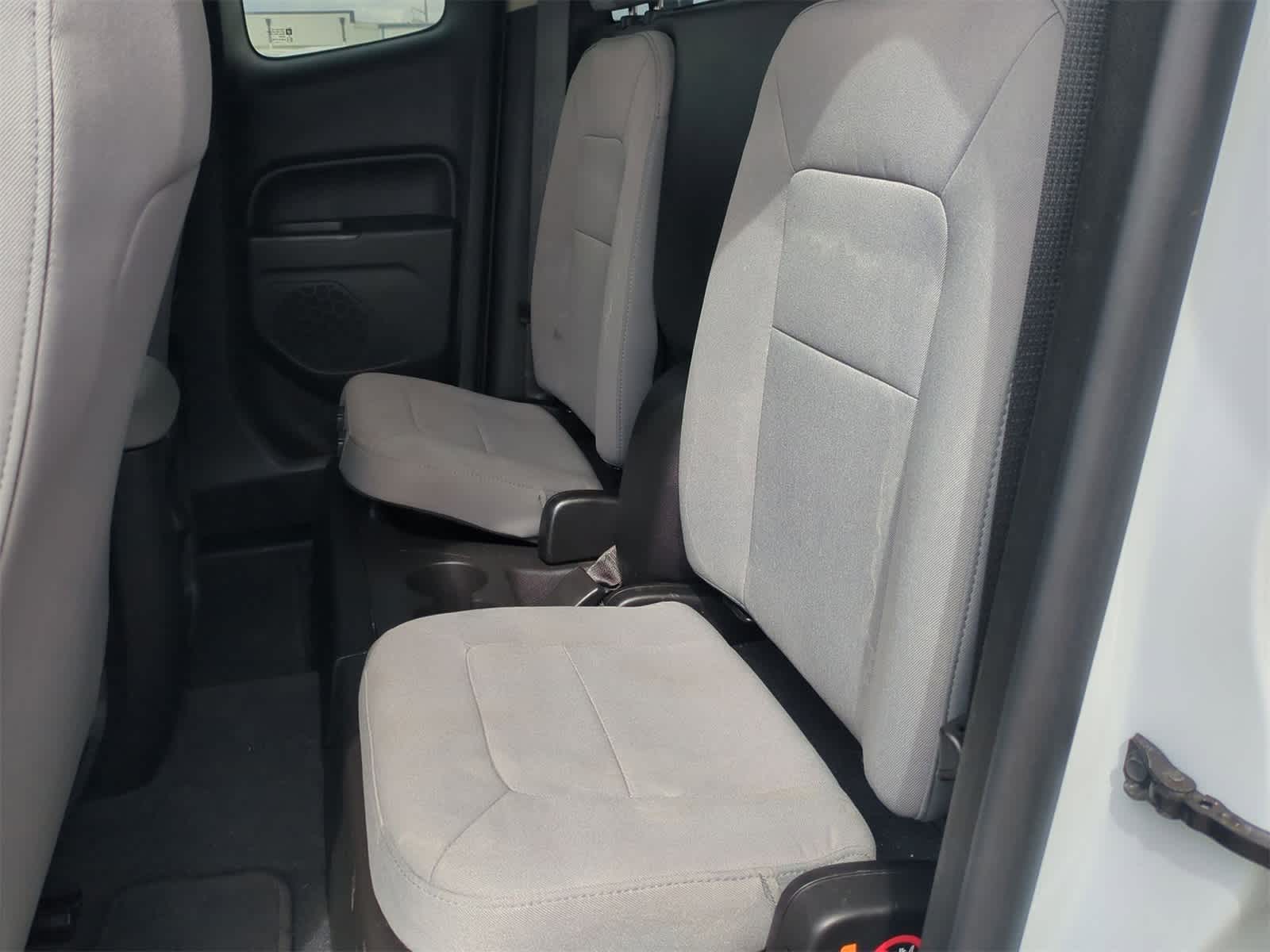 Thumbnail: 2022 Chevrolet Colorado - 22