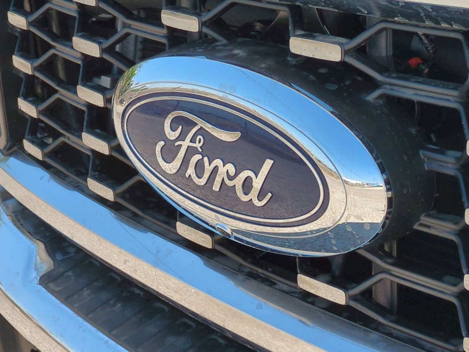 Thumbnail: 2025 Ford F-350 - 31