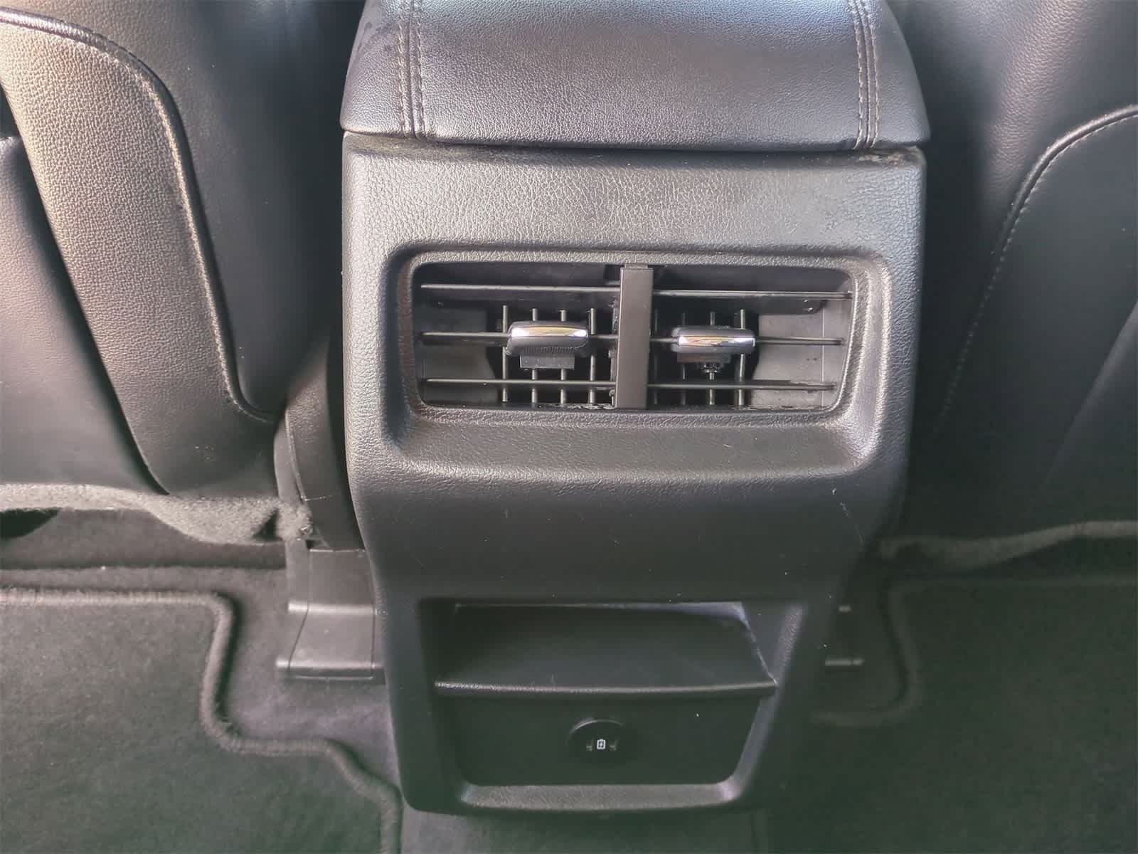 Thumbnail: 2023 Ford Edge - 20