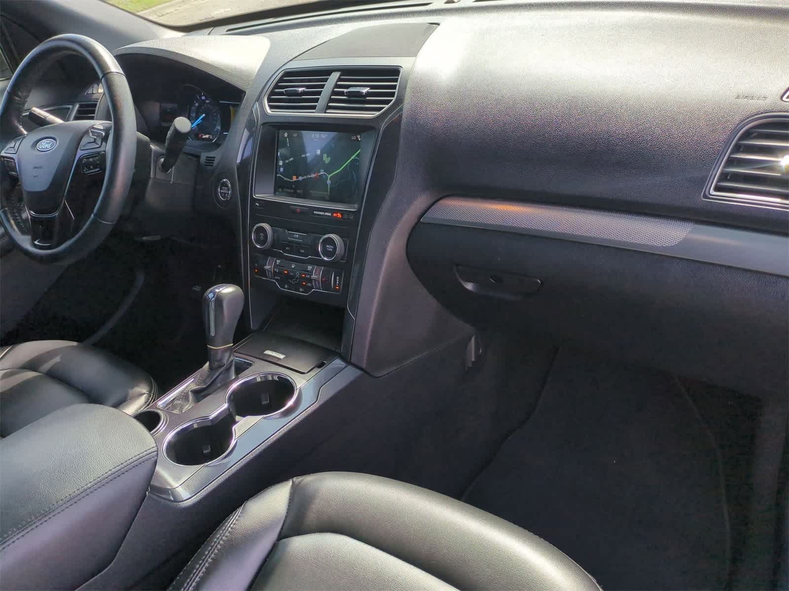 2019 Ford Explorer XLT 28