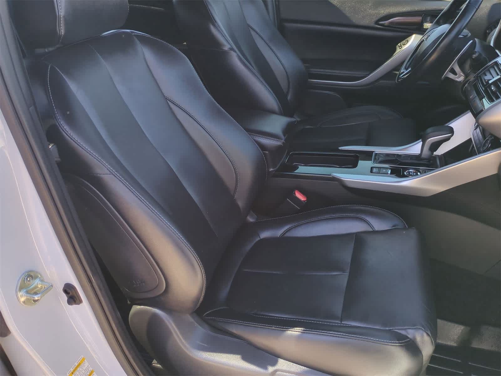 Thumbnail: 2022 Mitsubishi Eclipse Cross - 27