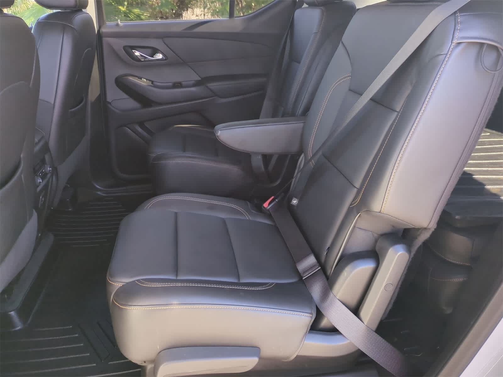 Thumbnail: 2020 Chevrolet Traverse - 23