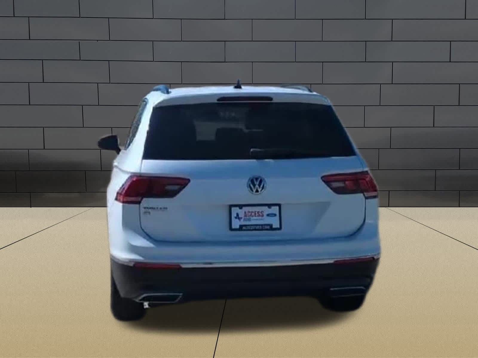 Thumbnail: 2020 Volkswagen Tiguan - 7