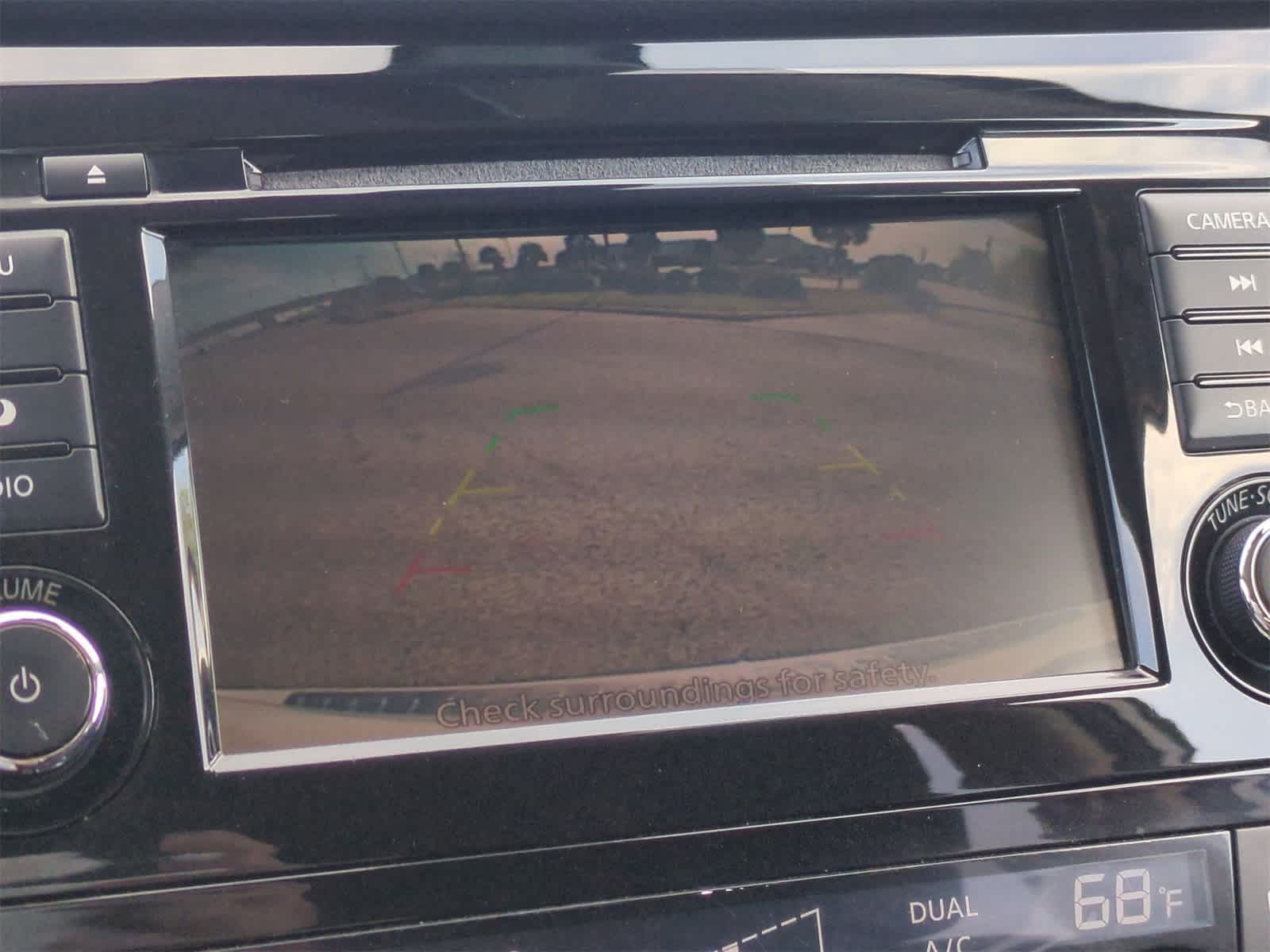 Thumbnail: 2019 Nissan Rogue - 14