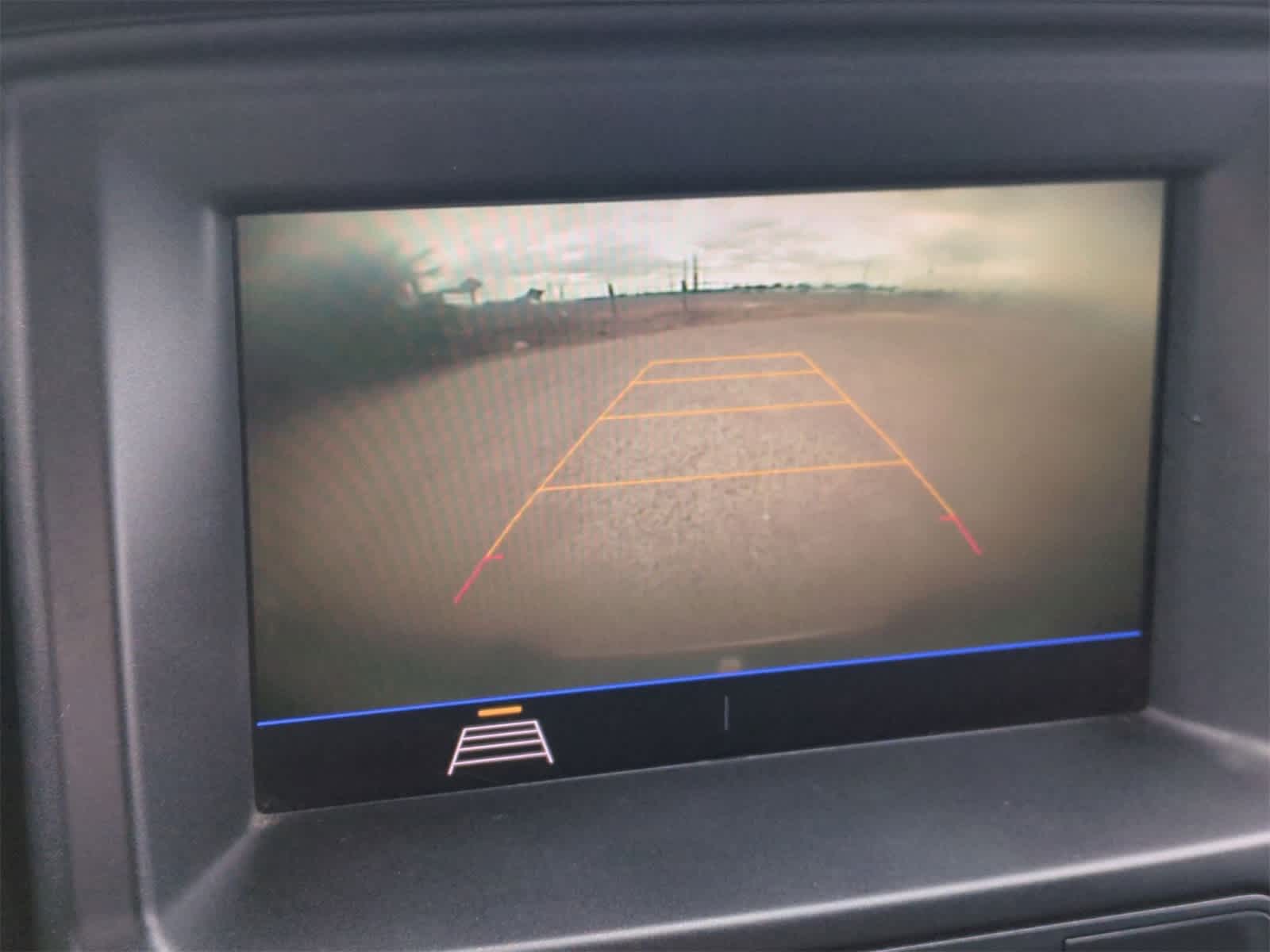 Thumbnail: 2022 Chevrolet Colorado - 14