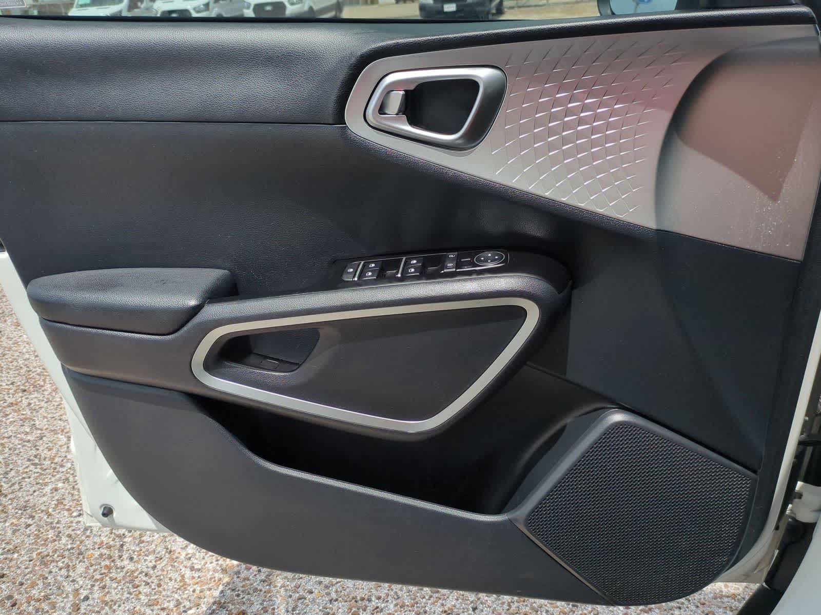 Thumbnail: 2022 Kia Soul - 20