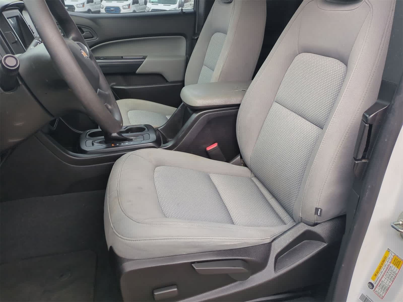 Thumbnail: 2022 Chevrolet Colorado - 17