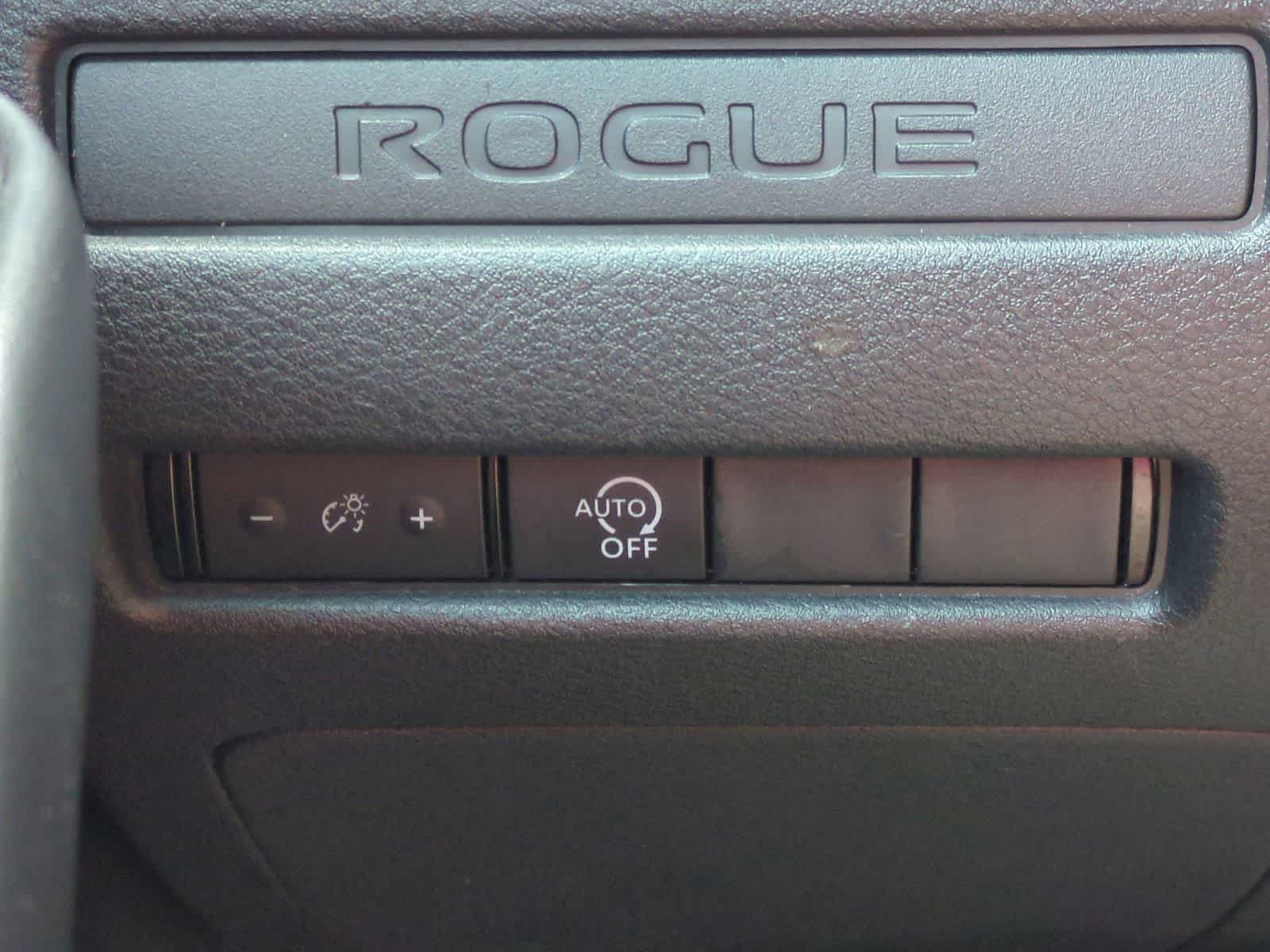 Thumbnail: 2023 Nissan Rogue - 17